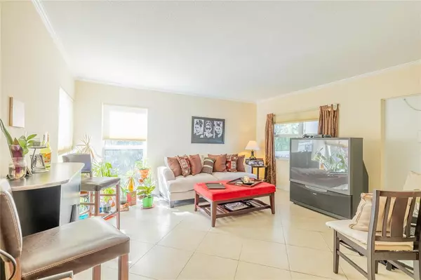 Lauderdale By The Sea, FL 33308,224 Hibiscus Ave #250