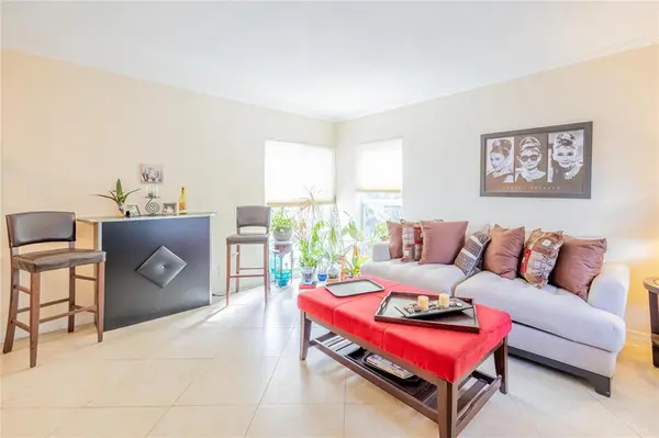 Lauderdale By The Sea, FL 33308,224 Hibiscus Ave #250