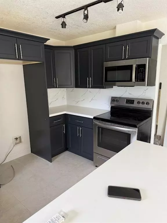 Miami Gardens, FL 33056,17345 NW 18th Ave