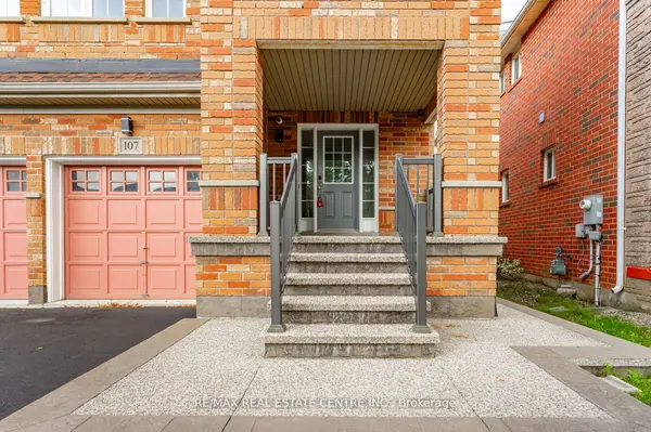 Brampton, ON L7A 3X9,107 Crown Victoria DR