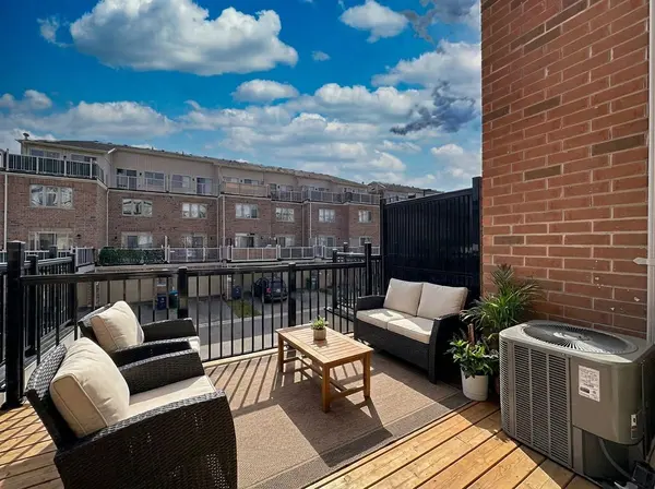 Toronto W08, ON M8Z 0E6,159 Norseman ST