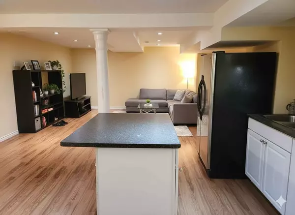 Mississauga, ON L5M 6R8,5854 Delle Donne DR W