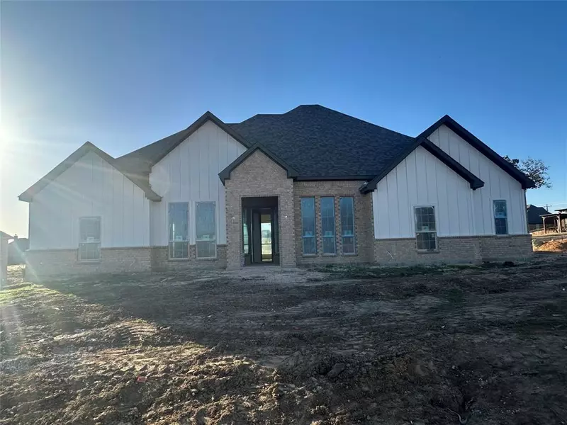 201 Stuart Street, Paradise, TX 76073