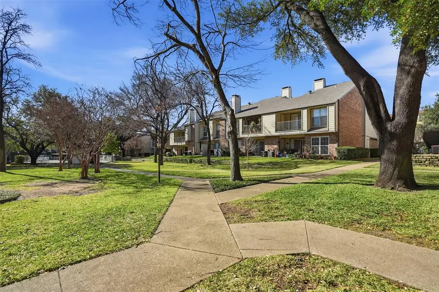 2535 Wedglea Drive #F-127, Dallas, TX 75211