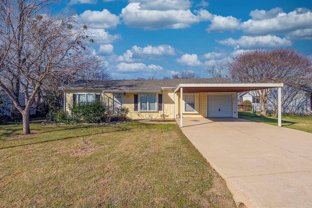 110 S 5th Street, Alvarado, TX 76009