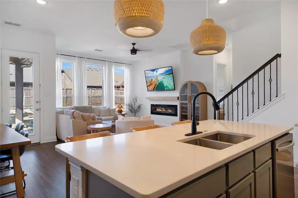 Aubrey, TX 76227,1501 White Water Way