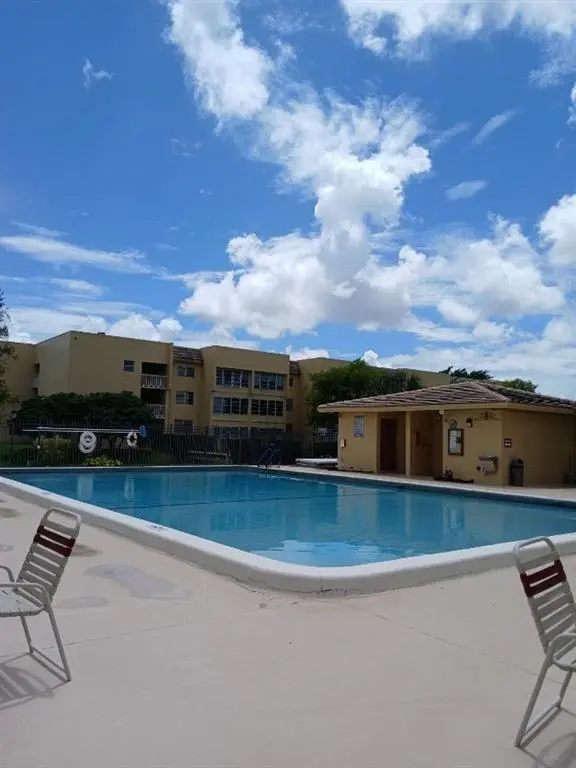 Fort Lauderdale, FL 33319,6300 NW 62nd St #303