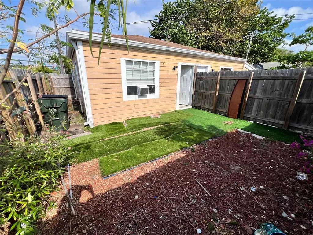 Lake Worth Beach, FL 33460,701 N J Street #C