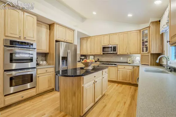 Colorado Springs, CO 80923,4463 Flat Top PL