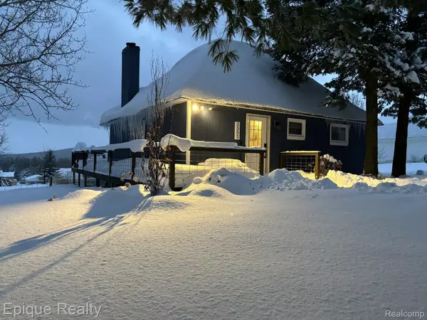 3353 Hill VW, Boyne Falls, MI 49713