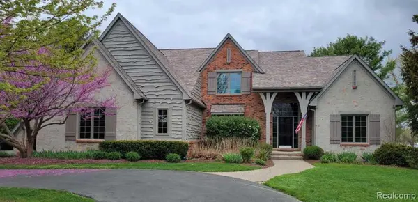 768 Shrewsbury DR, Clarkston, MI 48348