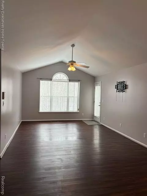 Sterling Heights, MI 48314,44872 Marigold DR