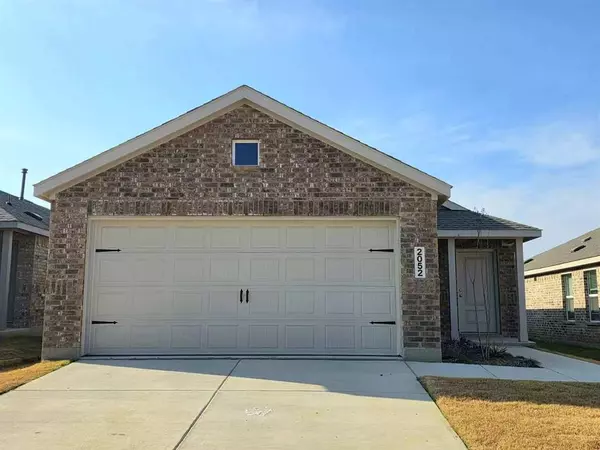 2052 Sulky Lane, Aubrey, TX 76227
