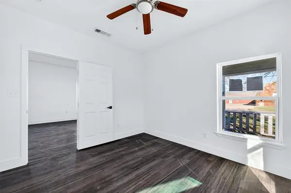 Sherman, TX 75090,710 E Lamar Street