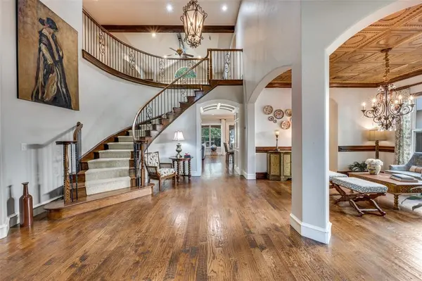 Dallas, TX 75209,8605 Labron Avenue