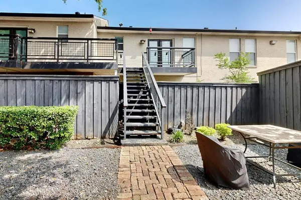 Dallas, TX 75230,7736 Meadow Road #203