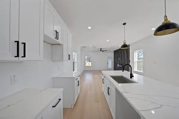 Dallas, TX 75215,2406 Scott Street