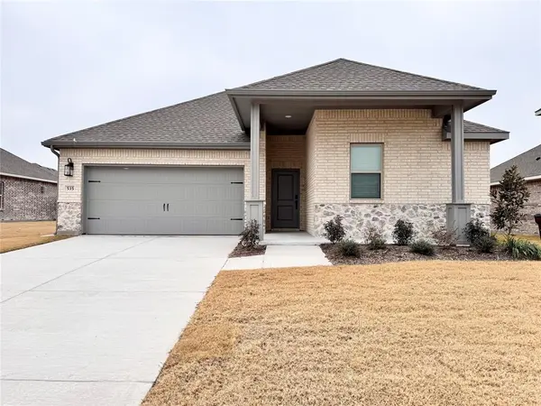 535 Meadowlark Drive, Van Alstyne, TX 75495