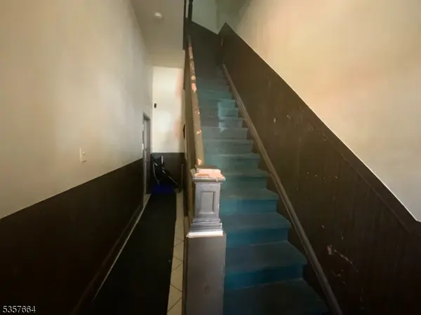 West New York Town, NJ 07093,6314 Bway143-64Th St