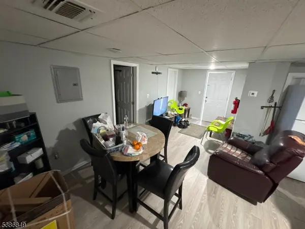 Paterson City, NJ 07522,105 E Main St