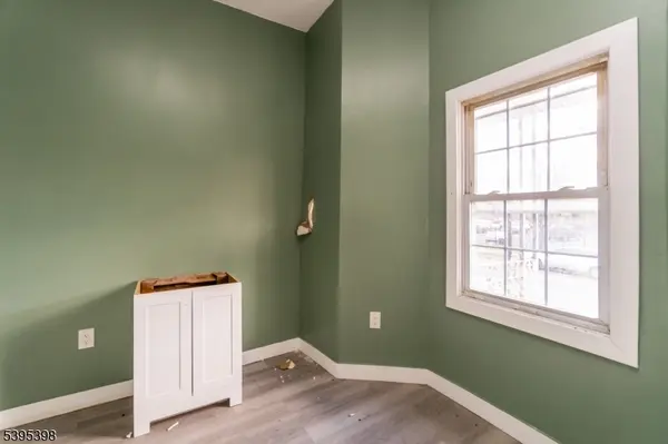 Newark City, NJ 07108,71 W Alpine St