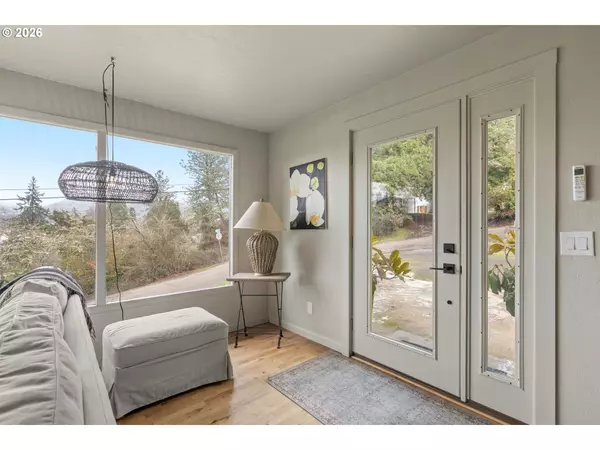 Roseburg, OR 97470,570 SE LELAND ST