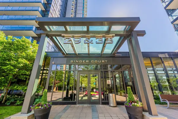 29 Singer CT #1210, Toronto C15, ON M2K 0B3