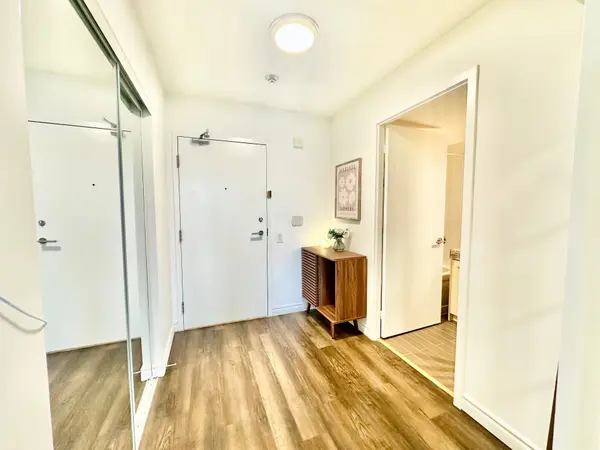 29 Singer CT #1210, Toronto C15, ON M2K 0B3