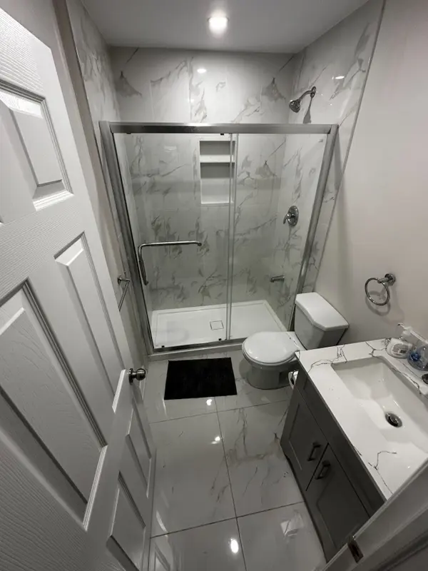 Toronto C08, ON M4X 1J6,25 Howard ST #APT 1 - Rm B