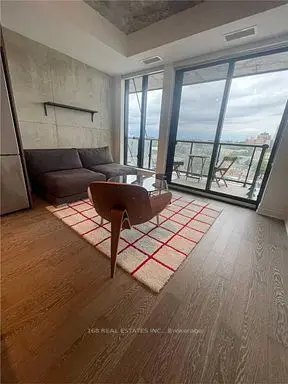 Toronto C01, ON M5V 1Y9,608 Richmond ST #901