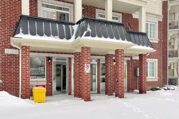 Clarington, ON L1C 0V4,80 Aspen Springs DR #423