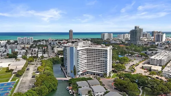 Miami Beach, FL 33141,7441 Wayne Ave #10C