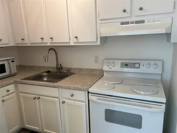 Fort Lauderdale, FL 33308,1851 NE 62nd St #501