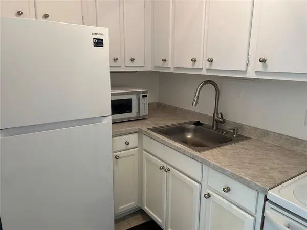 Fort Lauderdale, FL 33308,1851 NE 62nd St #501