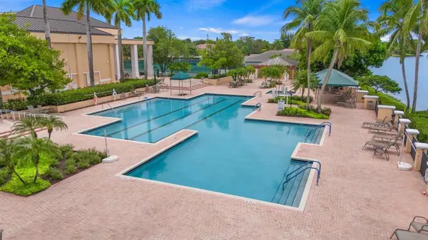 Tamarac, FL 33321,7458 Ashmont Cir #307