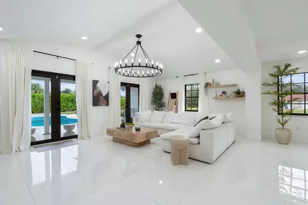 Southwest Ranches, FL 33330,5702 SW 136 AVE