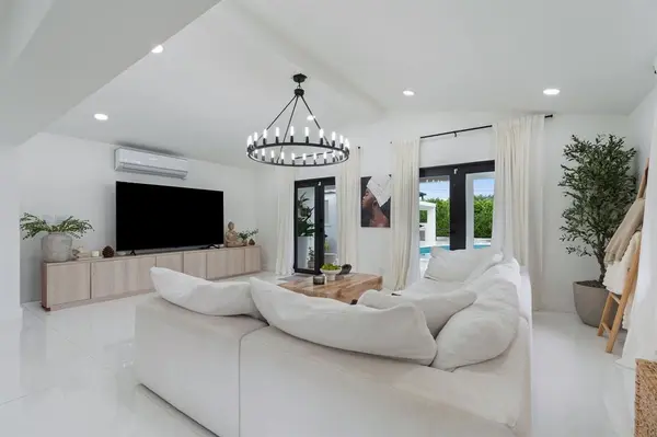 Southwest Ranches, FL 33330,5702 SW 136 AVE