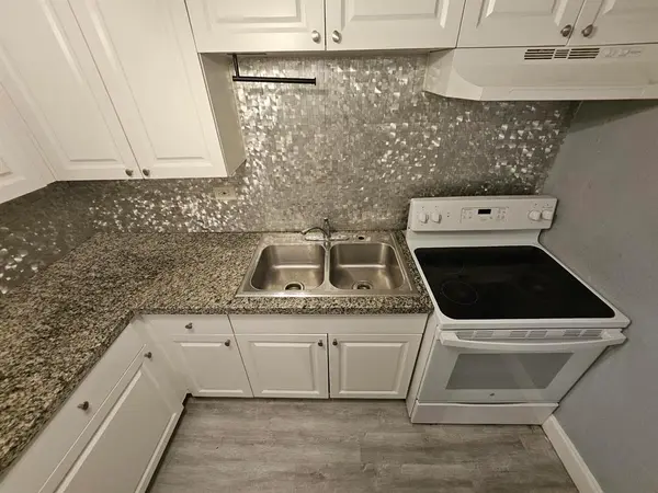 Miami, FL 33147,1600 NW 93rd St #-