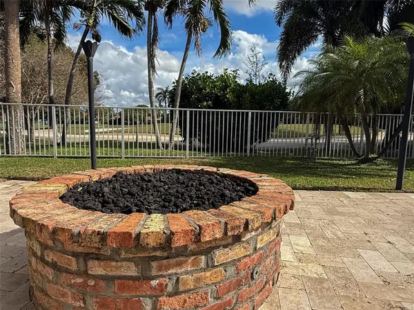 Wellington, FL 33414,1919 S Club Dr