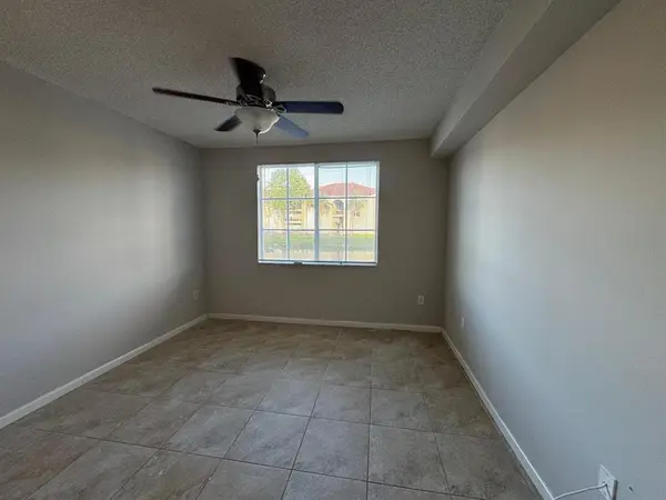 Tamarac, FL 33321,8060 N Nob Hill Rd #106