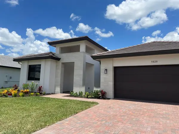 Ave Maria, FL 34142,5028 Gambero Way