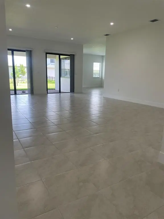 Ave Maria, FL 34142,5028 Gambero Way