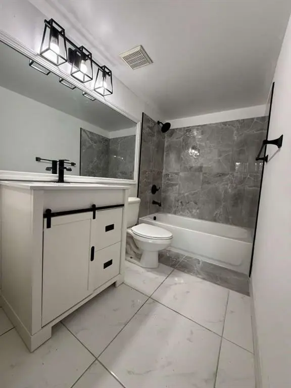 Pompano Beach, FL 33073,4856 N State Road 7 #103