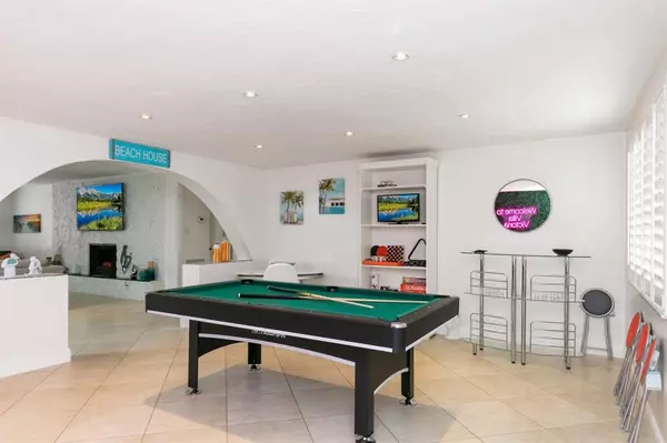 Fort Lauderdale, FL 33305,1900 N Victoria Park Rd