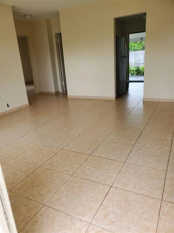 Fort Lauderdale, FL 33308,1911 NE 56th St