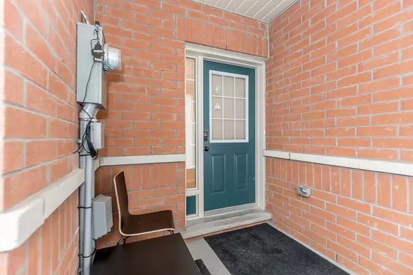 Markham, ON L6C 0P2,28 Donald Buttress BLVD W