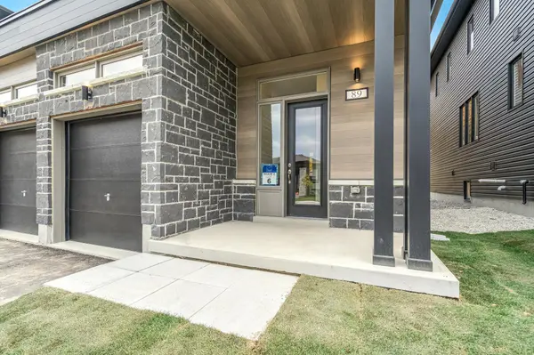 Wasaga Beach, ON L9Z 2N5,89 Berkely ST