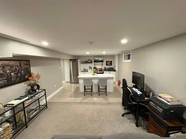 Orangeville, ON L9W 4M6,305 Hansen BLVD #Lower