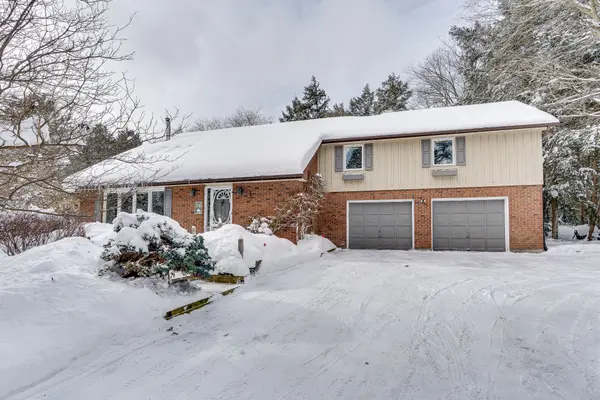 37 George CRES,  Caledon,  ON L7C 1G3