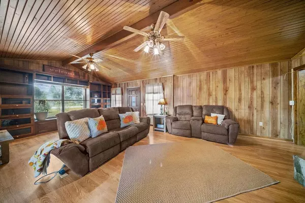 Italy, TX 76651,5101 Fm 55